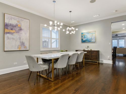 4147 Damen Ave, Chicago IL 60618-3045 exterior