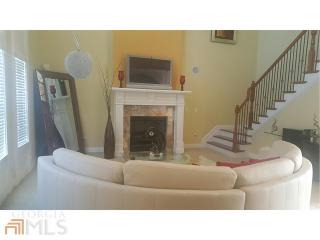 2589 Saint Paul Dr, Atlanta GA  30331-9221 exterior