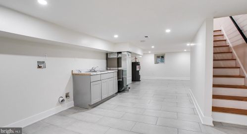 5855 Addison St, Philadelphia PA 19143-1108 exterior