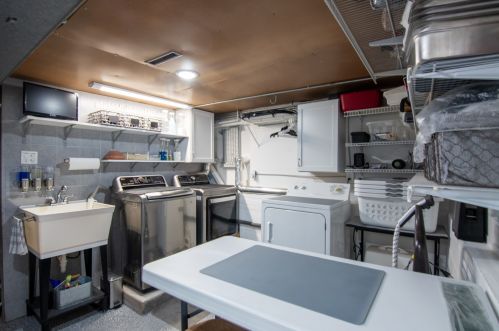 1652 Avers Ave, Chicago IL 60625-6014 exterior