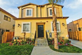 206 92nd St, Los Angeles CA  90003-3728 exterior