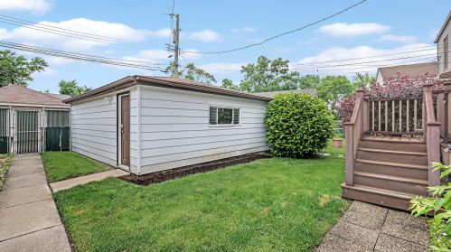 6722 Thorndale Ave, Chicago IL 60631-2286 exterior