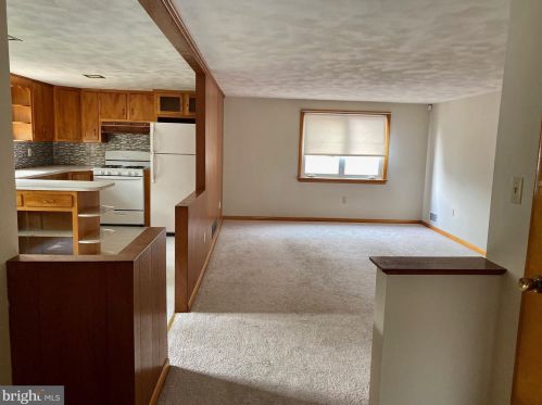 175 2nd St, Trenton NJ  08610-2205 exterior