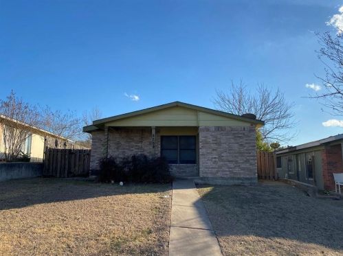 5801 Alsace Trl, Austin TX 78724-6178 exterior