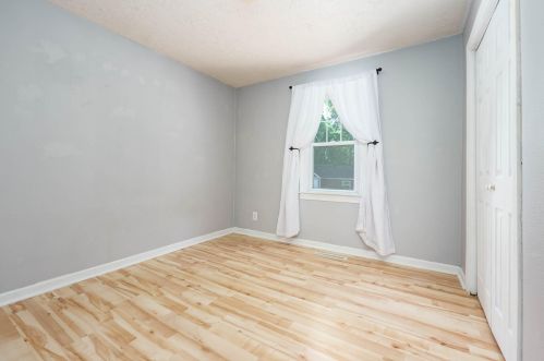 2206 Frst Dr, Kalamazoo MI 49002-6442 exterior