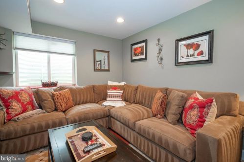 1505 Dickinson St, Philadelphia PA 19146-4830 exterior