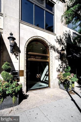 1737 Chestnut St, Philadelphia PA 19103-4137 exterior
