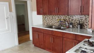 1565 9th St, Brooklyn, NY 11204-6442