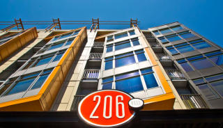 206 Bell St, Seattle WA  98121-1791 exterior