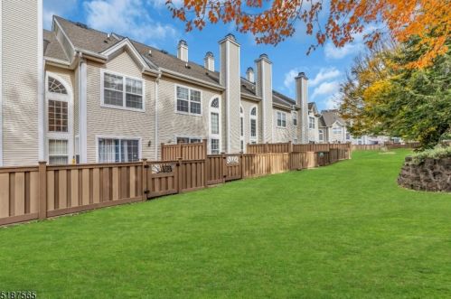 903 Stech Dr, Bridgewater NJ 08807-5501 exterior