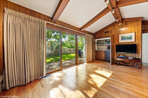 333 Sturges Pkwy, Elmhurst IL 60126-3339 exterior