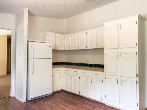 694 County Highway 183, Defuniak Springs FL  32433-7313 exterior