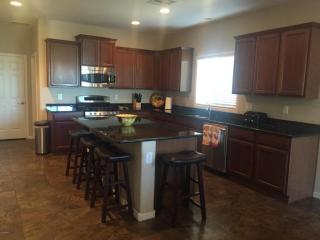 21156 36th Pl, Phoenix AZ  85050-8386 exterior