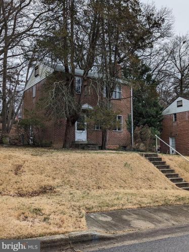 7311 15th Ave, Silver Spring, MD 20912-7049