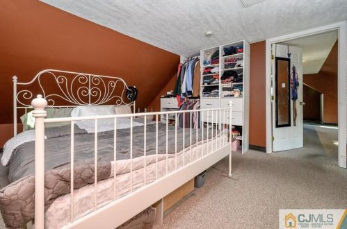 126 Park Ave, Iselin NJ 08830-2303 exterior