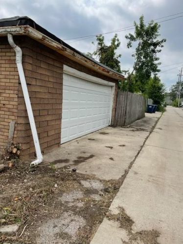 6 16 Ave, Broadview IL 60153-1427 exterior