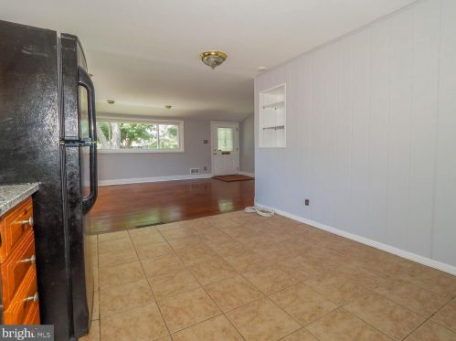 12705 Hathaway Dr, Silver Spring MD 20906-4076 exterior