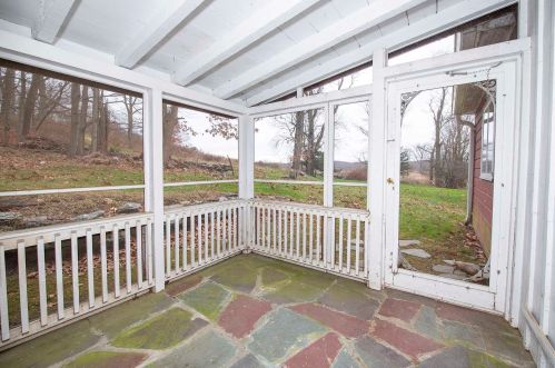 347 Lauer Rd, Poughkeepsie NY 12603-3942 exterior