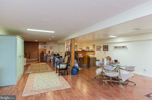 140 Longfellow Dr, Lancaster PA 17602-4048 exterior