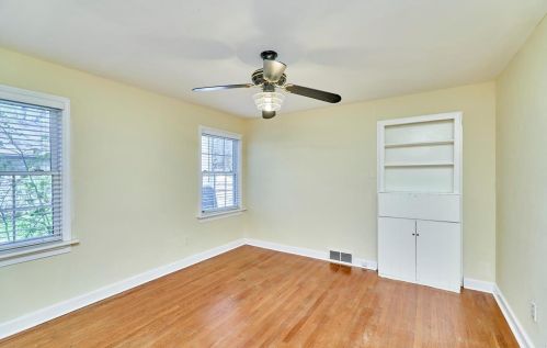 123 Holly Dr, Saint Louis MO 63119-4639 exterior