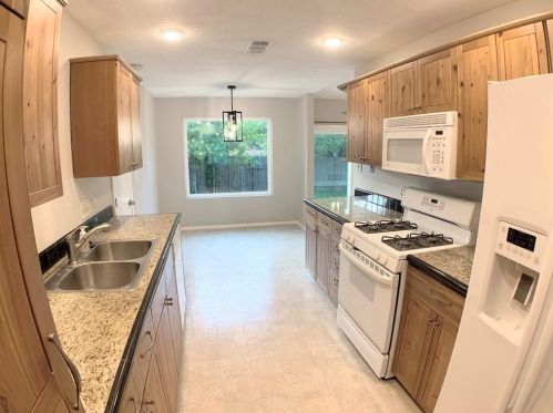 12801 Esplanade St, Austin TX  78727-4417 exterior