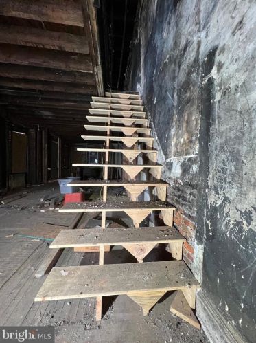 4924 Greene St, Philadelphia PA  19144-6031 exterior