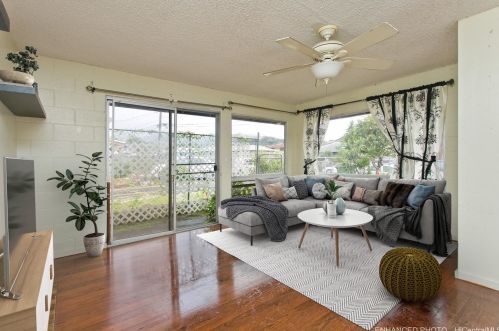 1674 Kino St, Honolulu, HI 96819-2651