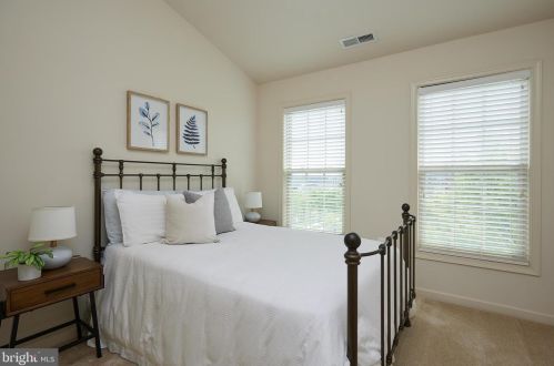 1209 Poplar Run Dr, Silver Spring MD 20906-6717 exterior