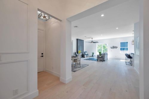 4307 Clark Ave, Tampa FL  33611-1305 exterior