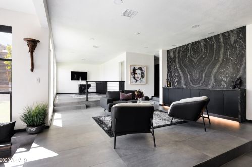 6264 31st Way, Phoenix AZ  85016-2327 exterior