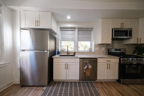 9116 Frankstown Rd, Pittsburgh PA  15235-1433 exterior