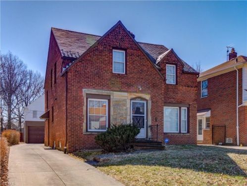 2361 Traymore Rd, Cleveland, OH 44118-3753