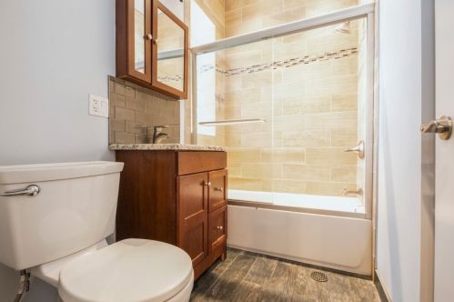 2840 Addison St, Chicago IL  60618-4620 exterior