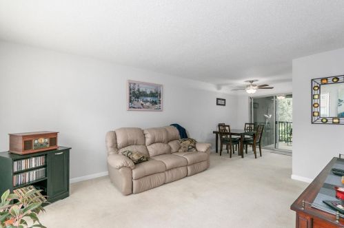 10505 Silkwood Ct, Saint Louis MO 63114-1970 exterior