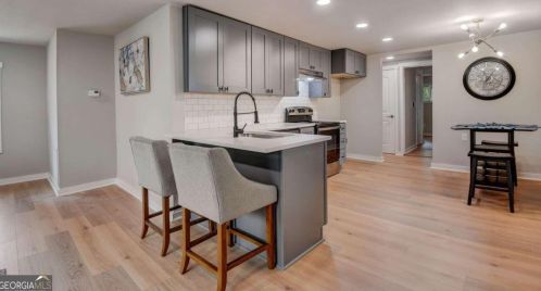 155 Hemphill School Rd, Atlanta GA  30331-1621 exterior