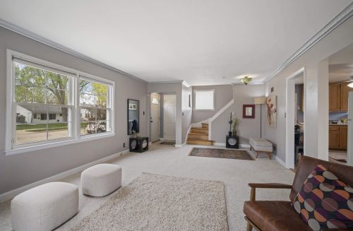 3330 93rd St, Milwaukee, WI 53222-3513