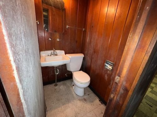 14317 Wallace Ave, Chicago IL 60827-1145 exterior