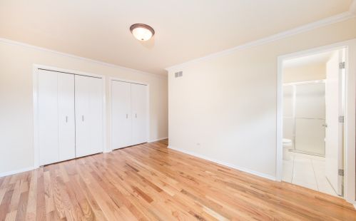 4558 Maria Ct, Chicago IL 60656-4255 exterior