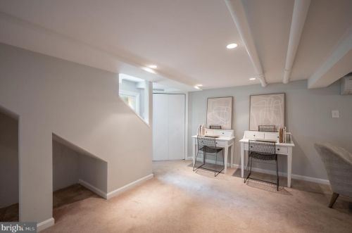 301 Raymond Ave, Alexandria VA 22301-1037 exterior