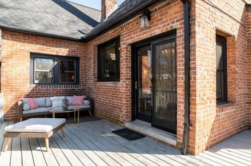 183 Meadowbrook Rd, Springfield MA 01106-1341 exterior