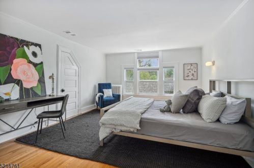 476 Summit Ave, Maplewood NJ  07040-1308 exterior