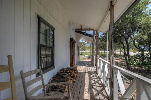 545 Hillside Dr, Spring Branch TX 78070-3814 exterior