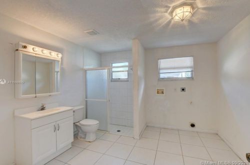 1312 7 St, Boynton Beach FL 33426-2924 exterior