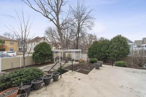 201 Blair St, Madison WI  53703-4633 exterior