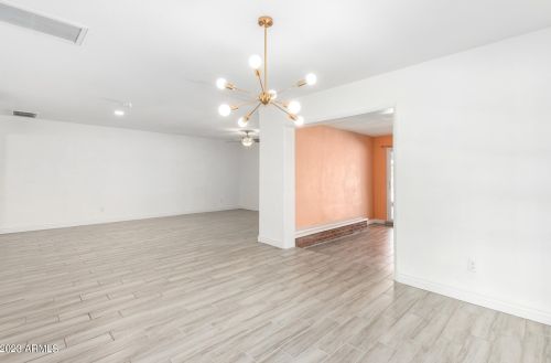 2032 Campbell Ave, Phoenix AZ  85015-4126 exterior