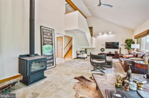 1206 Bryan Pt Rd, Accokeek MD 20607-9619 exterior