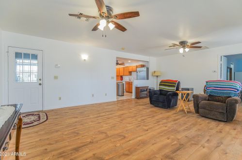 4701 40 Dr, Phoenix AZ 85019-1428 exterior