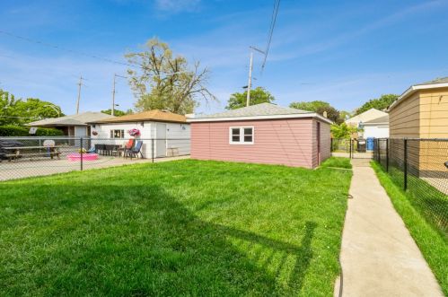 6539 Neva Ave, Chicago IL  60631-1677 exterior