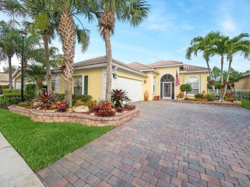 11384 Northland Dr, Fort Pierce, FL 34987-1940