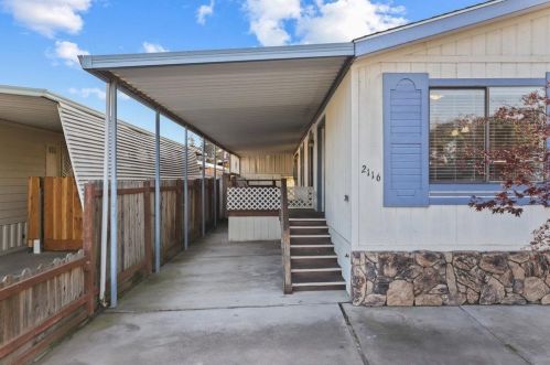 2116 Festival Ln, Modesto CA 95350-0204 exterior